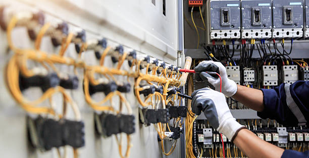Professional Electrician technician working in Waterloo, WI